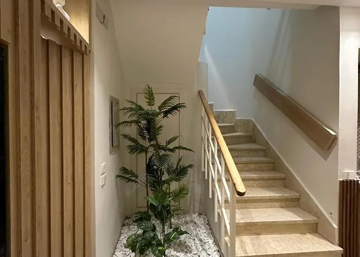 Luxury 03 Chalet, Front
